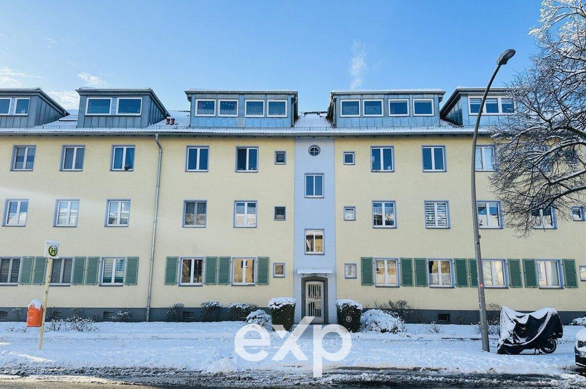 Bezugsfrei und schick in Köpenick - 2 Zimmer, EBK, Bad, Balkon