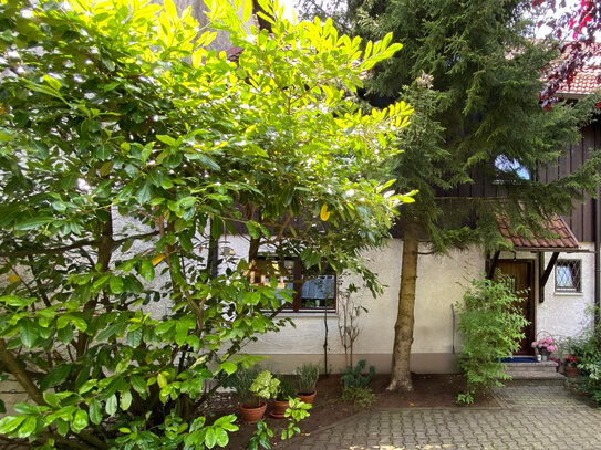 Großzügiges Reihenmittelhaus mit schönem Garten - in München-Forstenried!