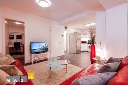 Komplett möbliert / Furnished accommodation in: Kaiserswerth/ Kalkum: 4 Bedroom Apartment!