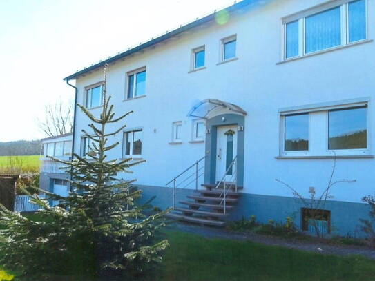 Top gepflegtes 2-FH inkl. ELW mit Panorama Weitblick und wunderschönem Garten OT Seßlach