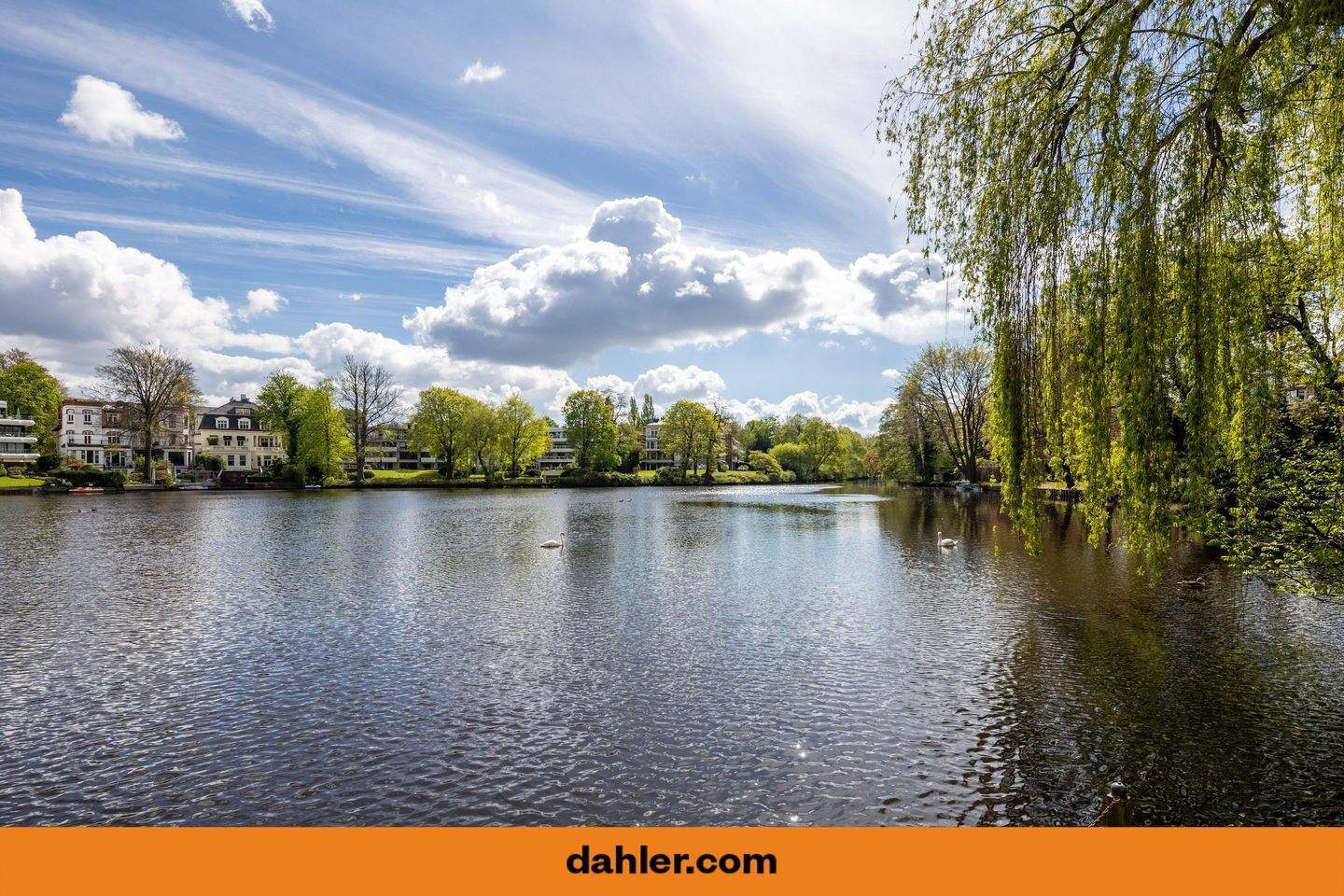Eigentumswohnung mit bezauberndem Blick und direktem Zugang zum Rondeelteich
