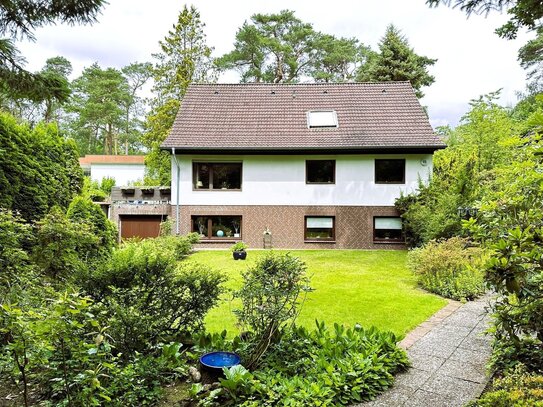 GROSSZÜGIGES HAUS AUF TRAUMHAFTEN GRUNDSTÜCK: IDYLLISCHE LAGE SÜDLICH DES STADTPARKS