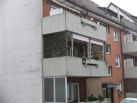 Vermietete 3-Zimmer-Eigentumswohnung mit Balkon und 1 Garage