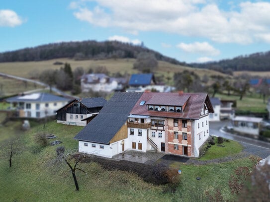 Großzügiges Bauernhaus mit viel Platz und weiterer Ausbaureserve