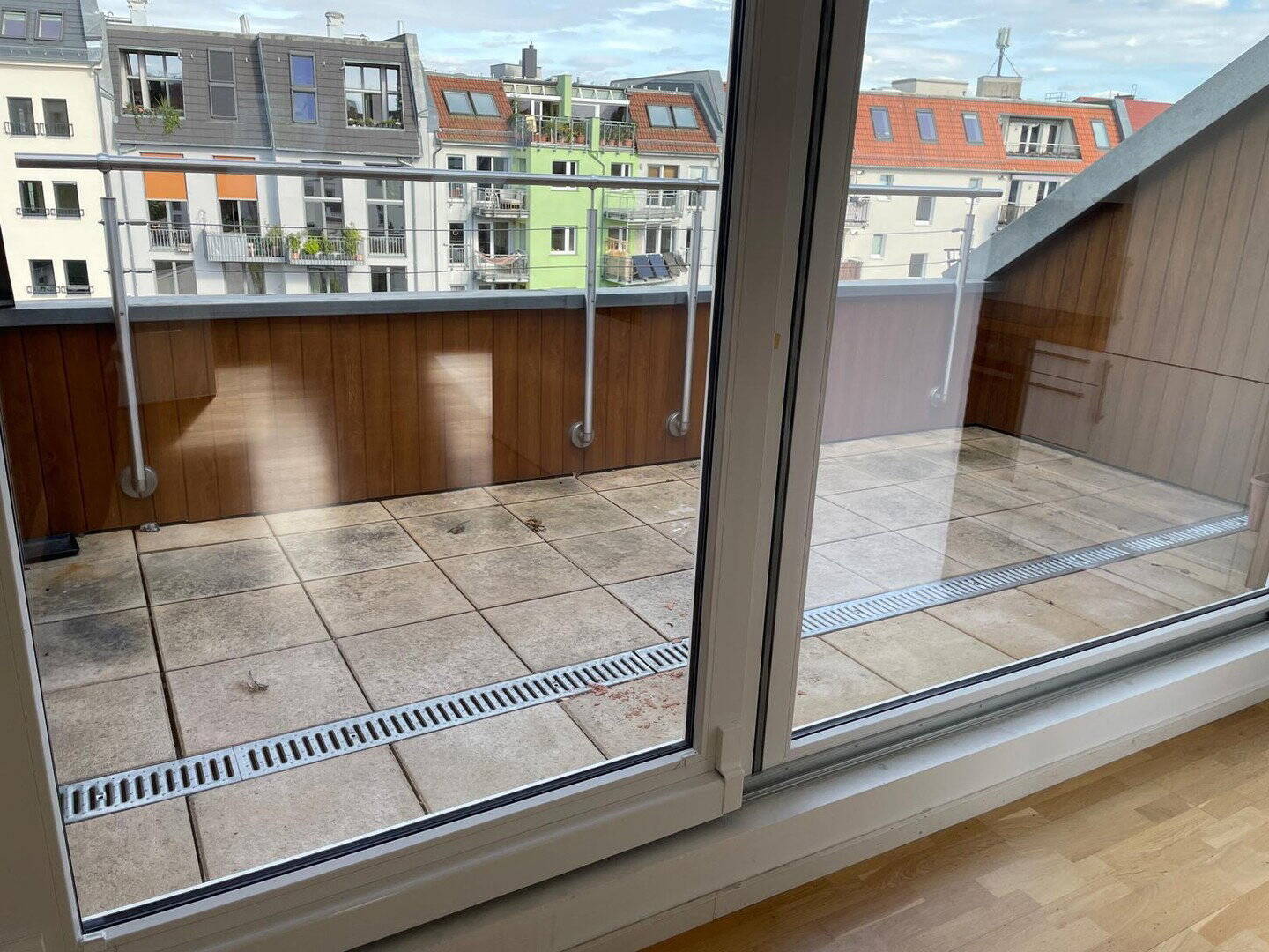 5-Zimmer-Wohnung mit schöner Dachterrasse Nähe Prenzlauer Berg - Photo 1