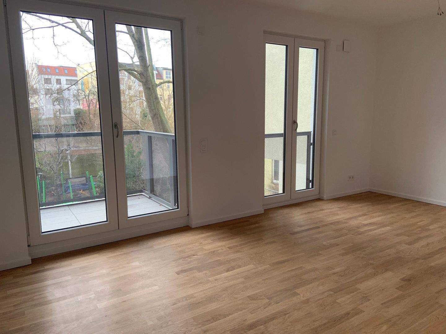 Luxuriöser Neubau - Lichtdurchflutete 3 Zimmer Wohnung! - Photo 1