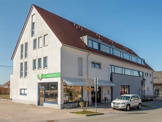 Schöne 2,5 Zimmer Wohnung mit Loggia