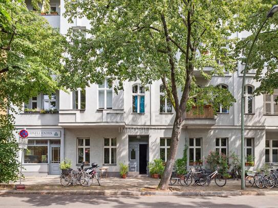 Helle Ein-Zimmer Erdgeschoss-Wohnung im Herzen Schönebergs