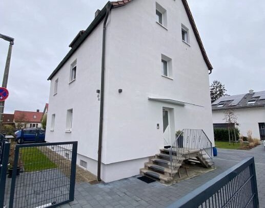 Helle, renovierte 2-Zimmer-Wohnung in Fürth Stadeln zu vermieten.