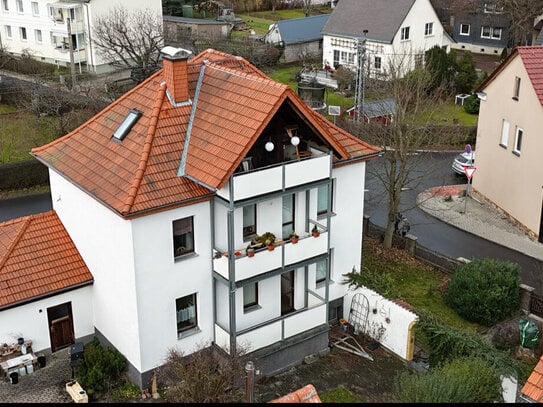 Ilmenau - Ein -Zweifamilienhaus mit Gewerbe und /oder 4 Garagen