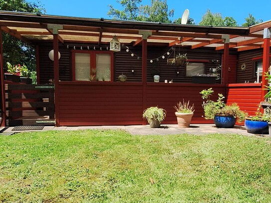 Ferienhaus in unmittelbarer See/Waldnähe auf Pachtland i.d.Lbg. Heide