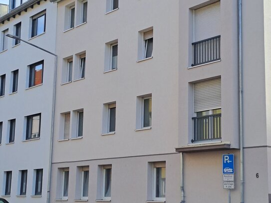 5 Zimmer-Wohnung mit Balkon