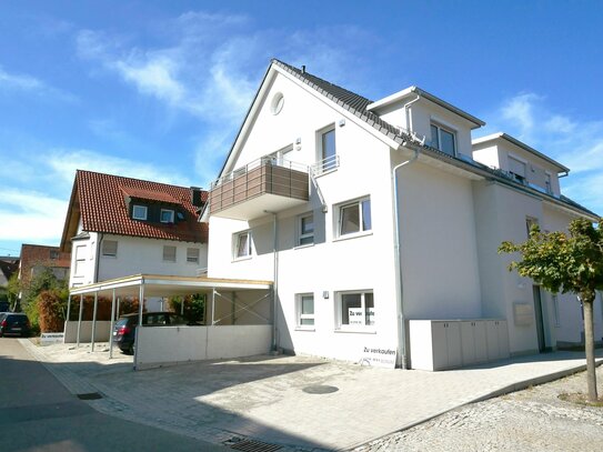 Tolle 2,5-Zimmer-Erdgeschosswohnung inkl. Einbauküche mit Terrasse und Gartenanteil! Erstbezug ab sofort!