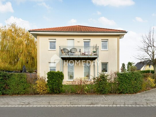 Gut vermietetes KfW-60-Zweifamilienhaus in Zwenkau - 2 Stellplätze und großzügiges Grundstück