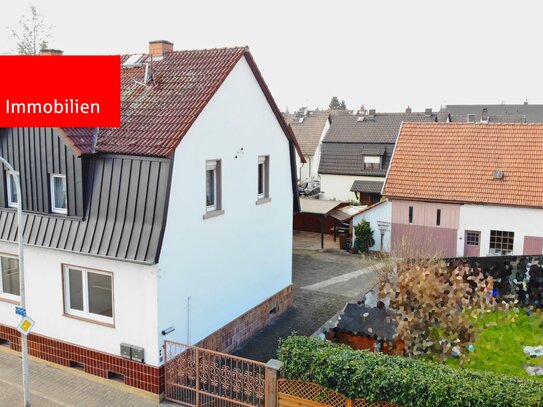 Kleines Anwesen mit vielen Möglichkeiten! 2-Familienhaus mit großer Scheune und idyllischem Garten!