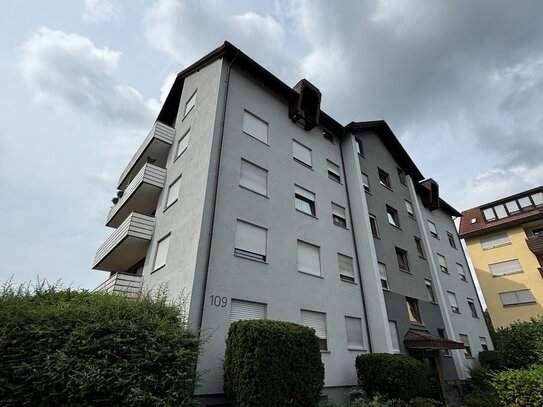 2.- Zimmerwohnung mit Balkon auf den Reutenen!