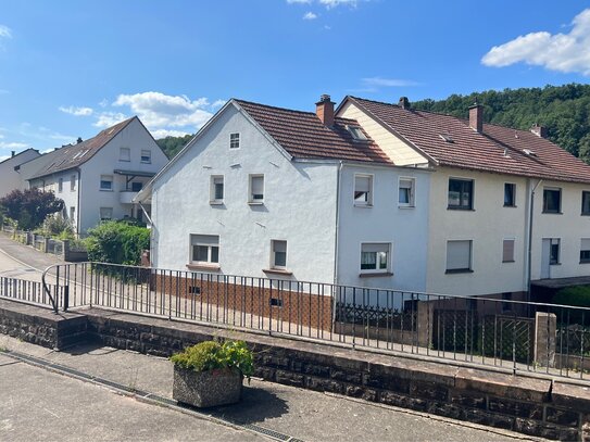 Einfamilienhaus in zentraler Lage in Pirmasens-Niedersimten