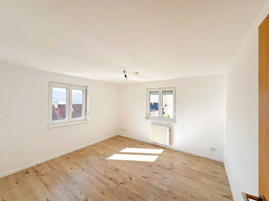 Helle 3-Zimmer Erdgeschosswohnung mit großer Sonnenterrasse