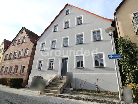 Mehrfamilienhaus mit viel Potenzial im Herzen von Schwabach