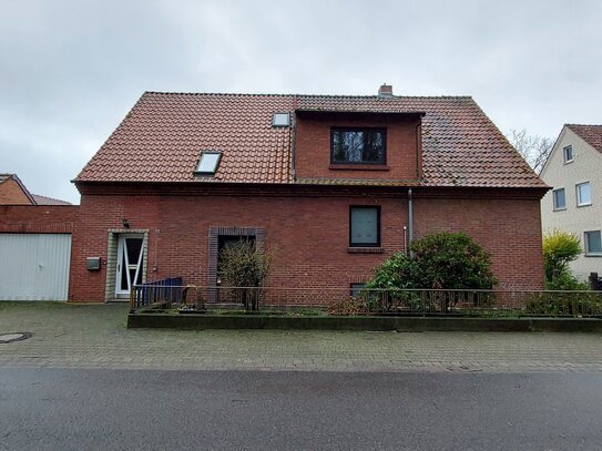 Zweifamilienhaus mit Garage Nähe Bückeburg