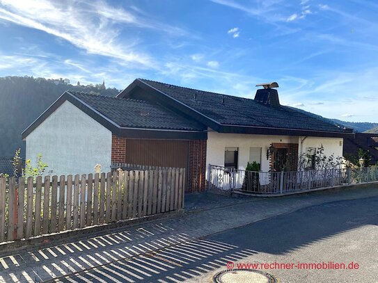 Sonnige Stadtrandlage! Grundsolides 1-Familienhaus mit Einliegerwohnung ...