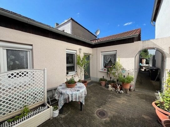 ***TOP Gelegenheit*** Solides Einfamilienhaus (2002 kernsaniert) mit Garten und angebauter Einliegerwohnung....