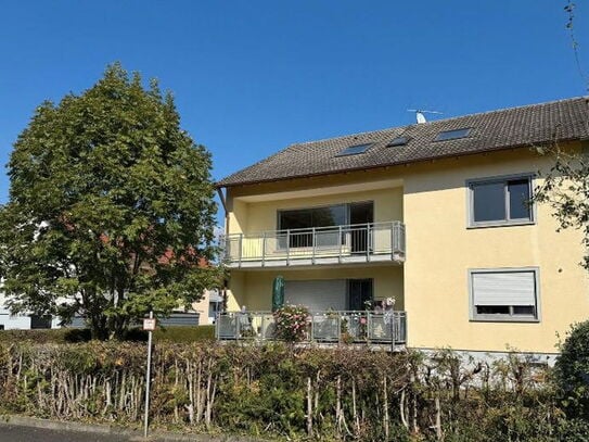 Große 3-Zimmerwohnung mit schönem Balkon ab sofort in Donnersdorf zu vermieten