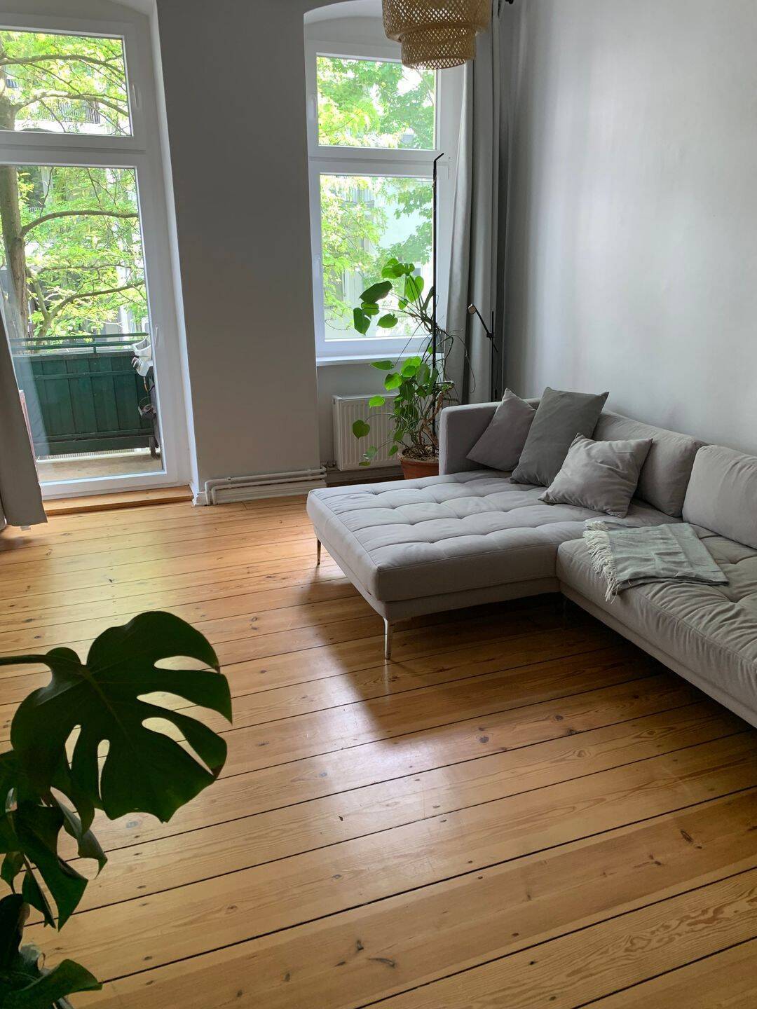6 Monate: 3 Zimmer sanierter Albau mit Balkon im Winskiez - Photo 1