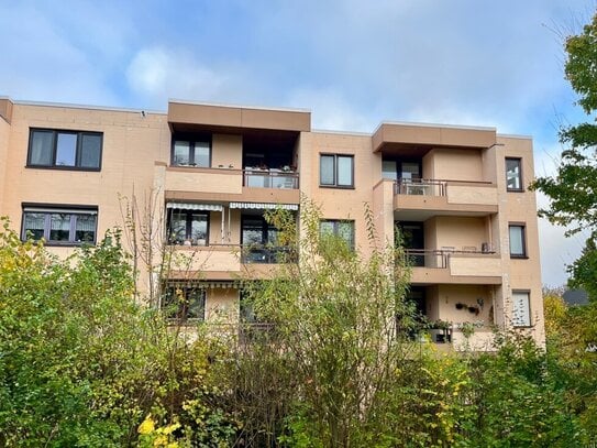 Schöne 3-Zimmer-Wohnung mit Süd-Balkon und Tiefgaragen-Stellplatz