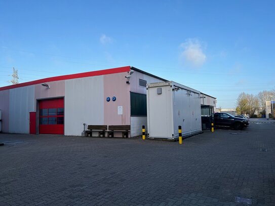 Produktions-/Lager- und Bürofläche auf einem großzügigen Gewerbehof in Ahrensburg