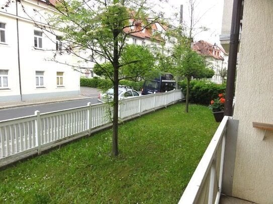 Auf nach Laubegast! - Tolle 2-Zimmer-Eigentumswohnung mit Balkon in wunderschöner Lage!