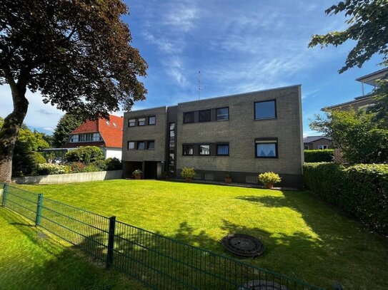 Schöne 3. Zimmer Erdgeschoss Wohnung mit Loggia und Garage nähe Klinikum in Schiffdorf zu verkaufen