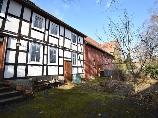 Idyllisches Fachwerk-Bauernhaus mit sehr großem Garten und zwei Ferienwohnungen in Rhadern