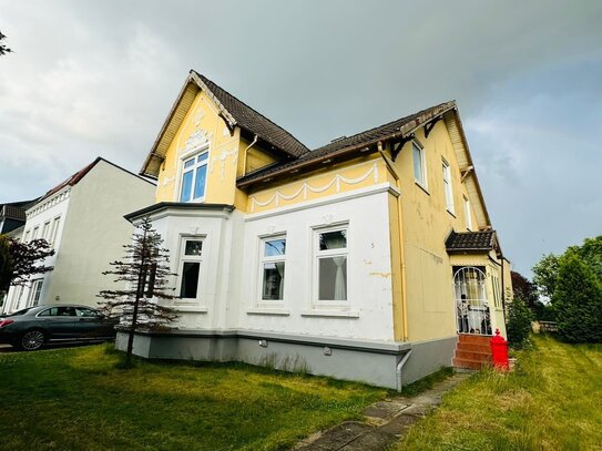 Einfamilienhaus - mit großem Grundstück in 25336 Elmshorn