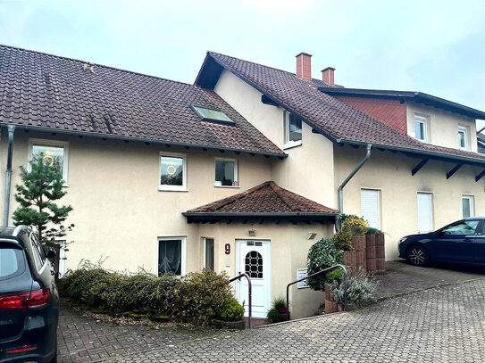 Idyllisches Wohnen am Feldrand: Charmante Souterrain-Wohnung mit Garten in ruhiger Lage von Kirkel