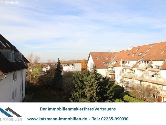 Über den Dächern von Holzlar! Schicke 3-Zimmer ETW mit Dachterrasse, Stellplatz u. Fernblick zu verkaufen!