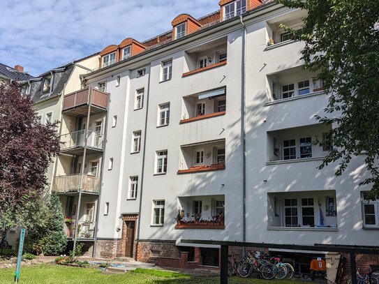 attraktive leerstehende sanierte 3 Raum Wohnung mit Balkon in ruhiger Lage