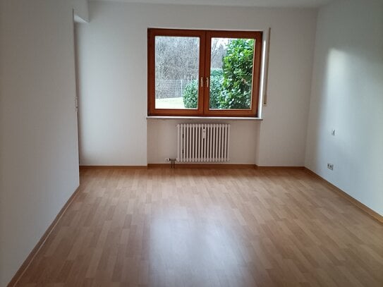 Helle 2,5-Zimmer-Wohnung mit Terrasse in Steißlingen