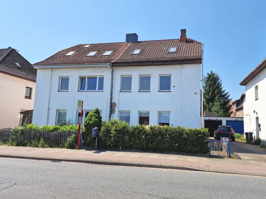 Gelegenheit für Handwerker! Mehrfamilienhaus mit Nebengebäude - Potential für zwei bis vier Wohnungen!