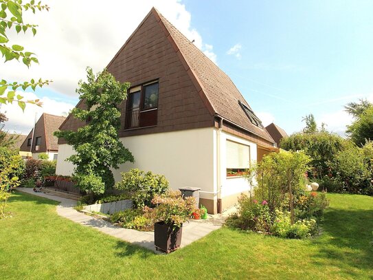 Ihr Traumhaus in Baiersdorf: Schöne Doppelhaushälfte mit idyllischem Garten und einer Garage!