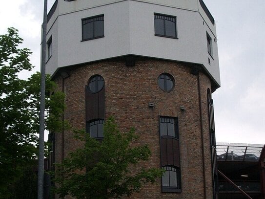 Büroflächen in einem sanierten historischen Wasserturm ideal für bis zu 5 Personen