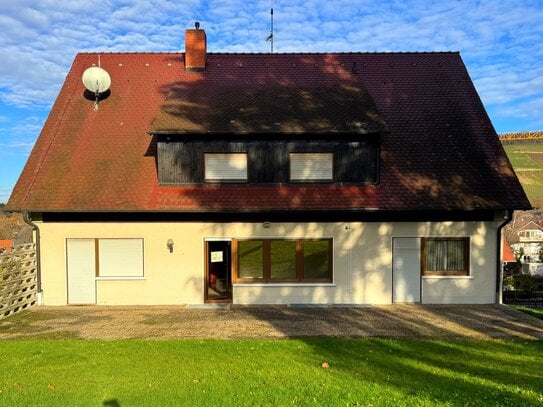 Großzügige 5 Zimmer Whg. mit großer Terrasse & Balkon in Niederweiler-Müllheim