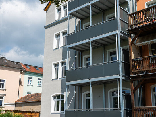 4- Raum Wohnung mit hochwertiger Austattung und großem Balkon