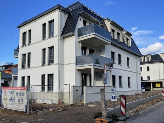 Wohnen in Radebeul - Exklusive 3-Raum Wohnung mit Gartenanteil und Stellplatz