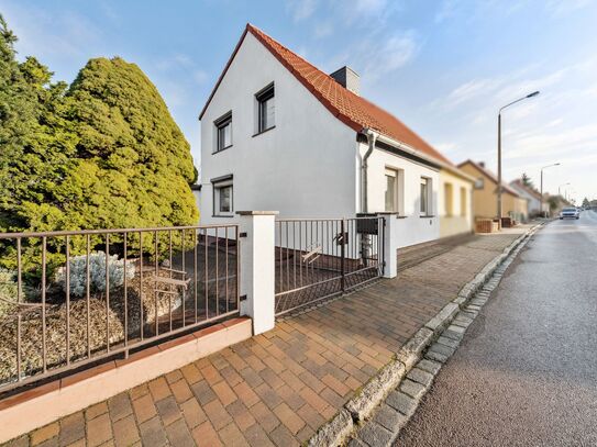 Charmante Doppelhaushälfte mit tollem Grundstück in Lutherstadt Wittenberg