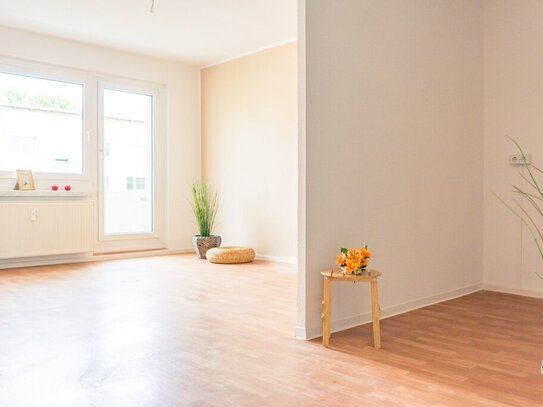 4-Raum-Wohnung mit Balkon und einen Spielplatz