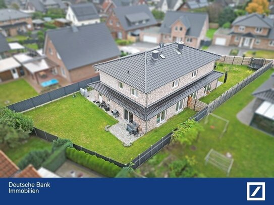 Neuwertige Doppelhaushälfte in ruhiger Neubausiedlung!