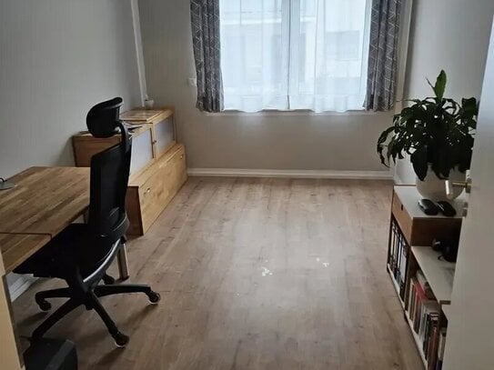 Moderne 3-Zimmer EG-Wohnung mit eigenem Garten