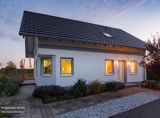 Einfamilienhaus mit Doppelcarport - provisionsfrei