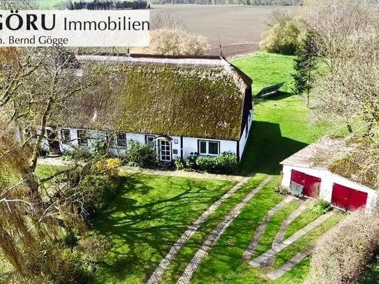 Reetgedecktes Holsteinhaus mit viel Platz auf Rügen !